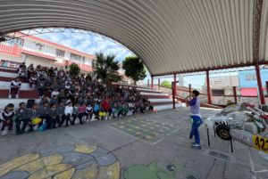 Charla entre campeones con Camilo Mojica (Piloto) Escuela Primaria Miguel Hidalgo