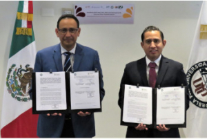 Gobierno de Sergio Salomón otorga becas por medio de la UTP a estudiantes del COBAEP