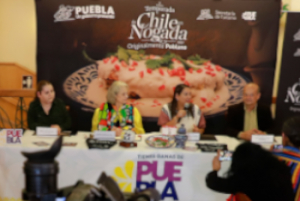Presenta Puebla a los capitalinos a disfrutar los Chiles en Nogada