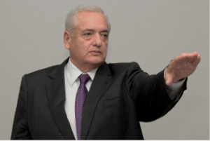 Por unanimidad de votos, asume Luis Antonio Godina Herrera Dirección General del ISSSTEP