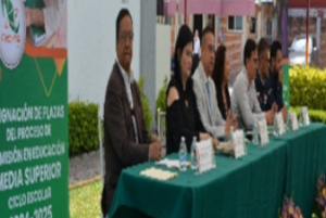 Entrega de Títulos Profesionales Generación 2021-2024