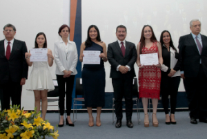 ISSSTEP impulsa la formación de especialistas médicos con sentido humanista