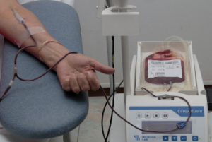 Tabús siguen limitando la donación altruista de sangre en Puebla, advierte el ISSSTEP